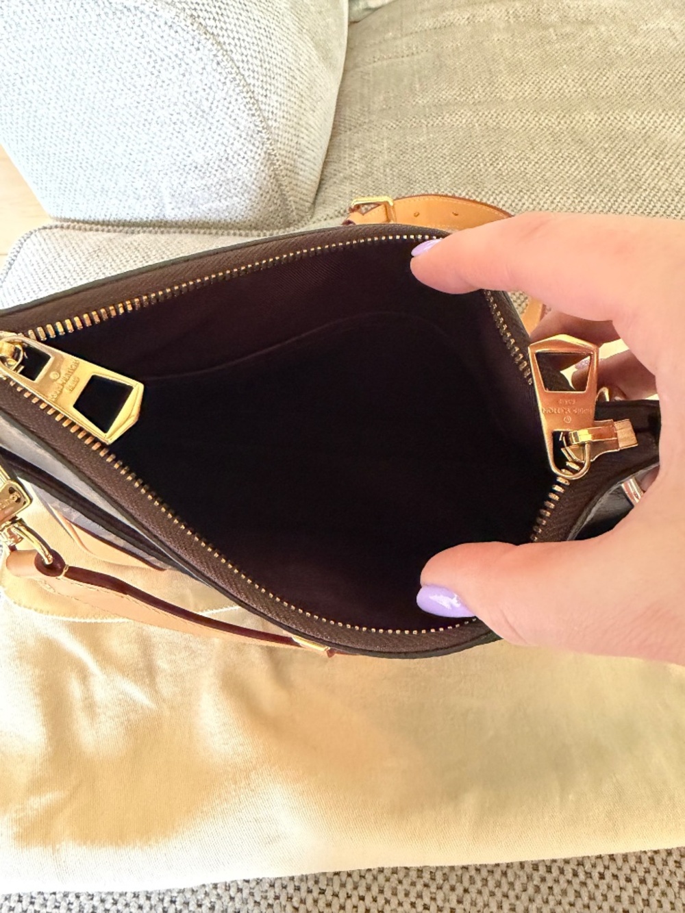Louis Vuitton Odeon MM Monogram Crossbody – Excellent Condition – Authentic - Picture 5 of 11